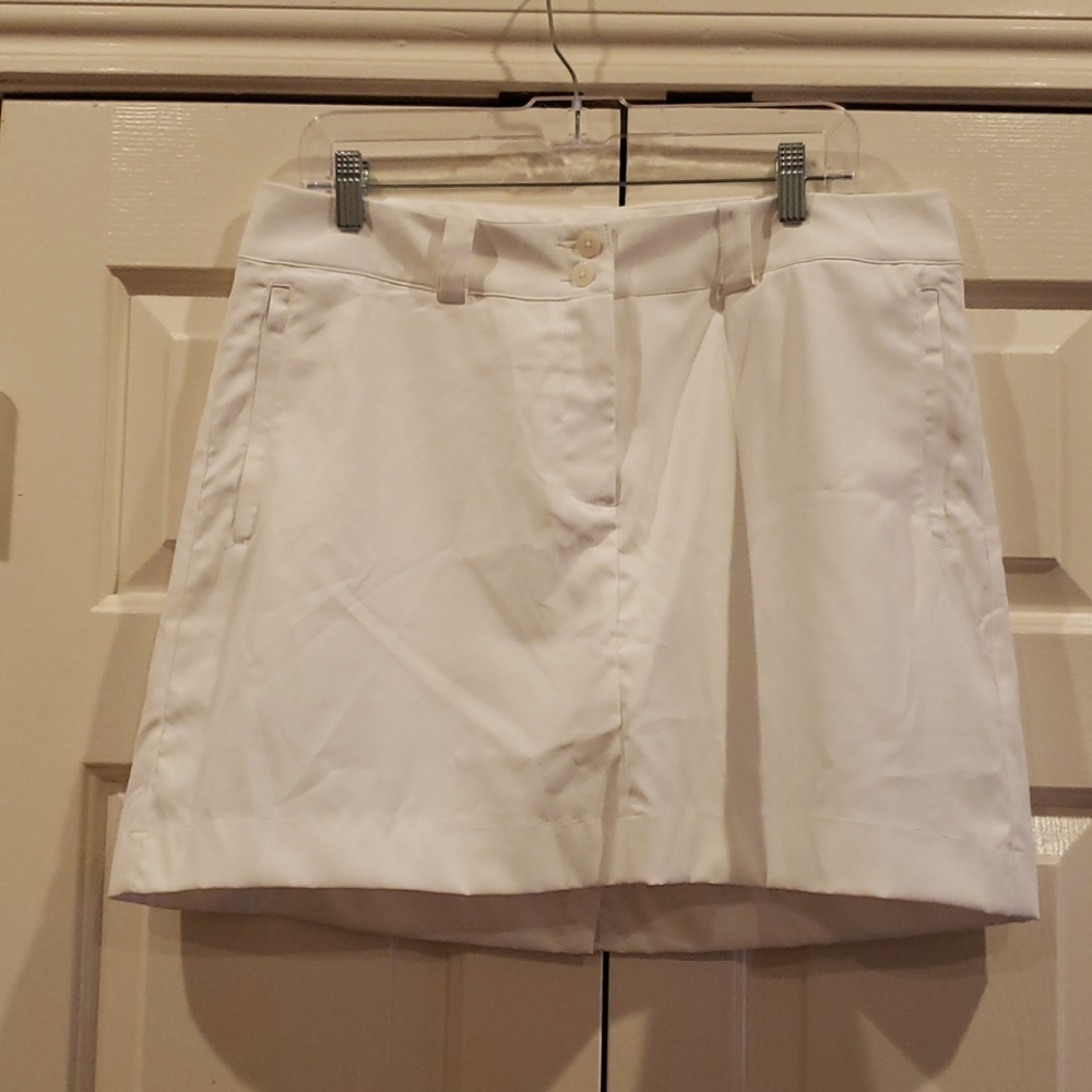 Nike golf dri-fit white skirt 12 NWT